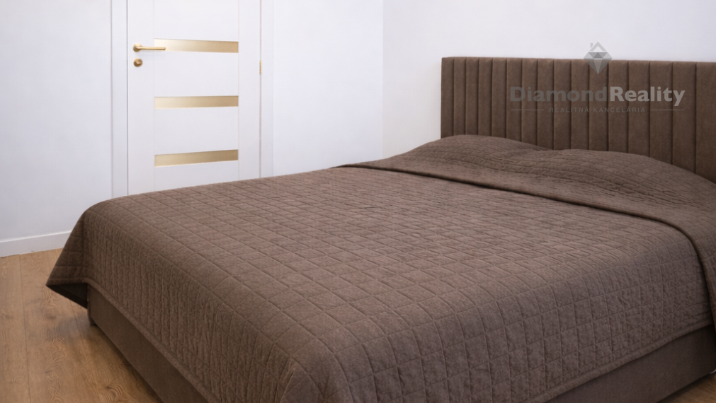 Ponúkame na predaj menší 2 izbový byt - ulica Užhorodská, Košice - Juh