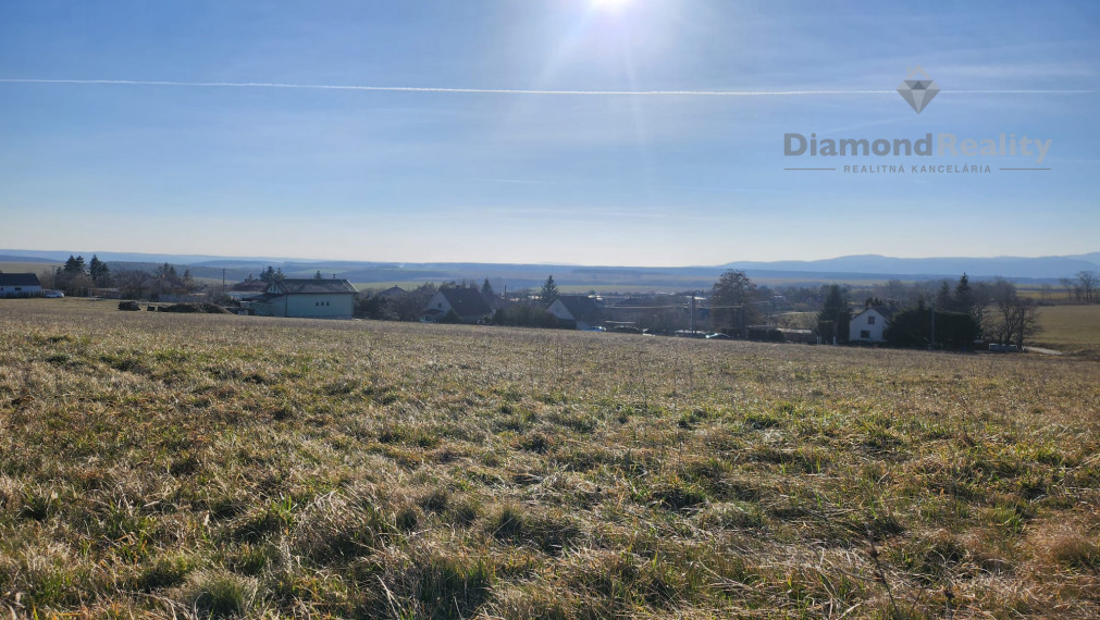 Slnečný pozemok v pokojnej lokalite Šemša - Hodkovce – ideálna príležitosť pre developerov a investorov
