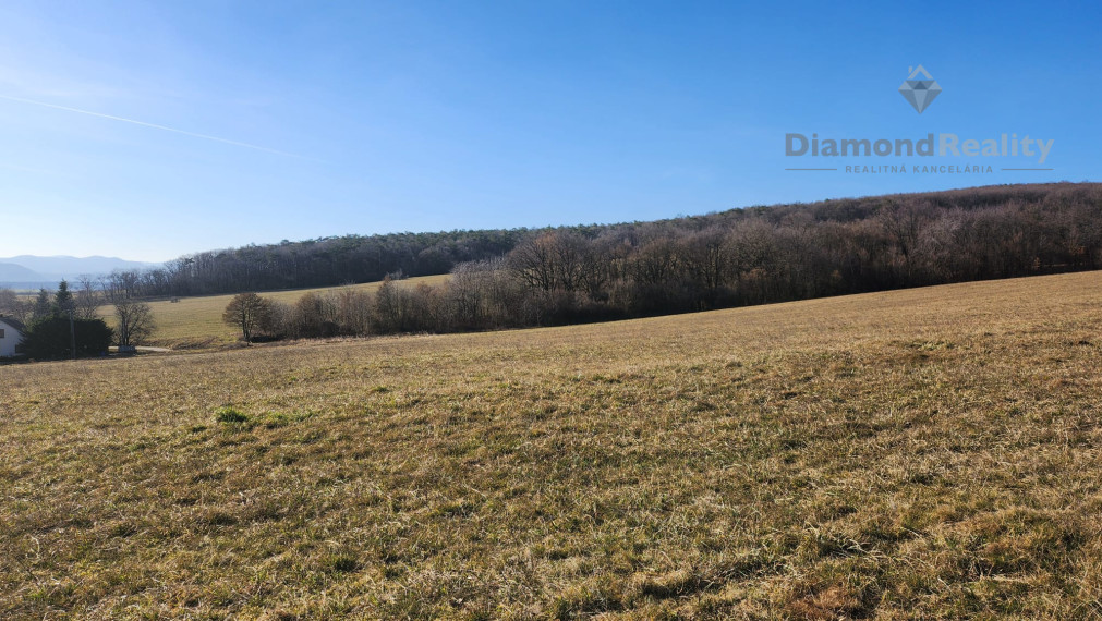 Slnečný pozemok v pokojnej lokalite Šemša - Hodkovce – ideálna príležitosť pre developerov a investorov