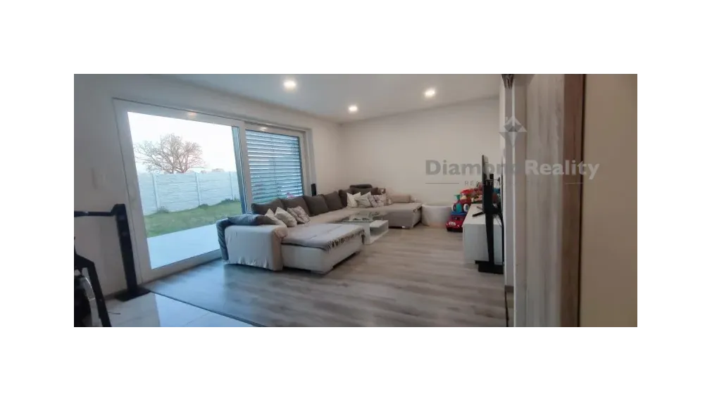 Na predaj nový 4 izbový rodinný dom, novostavba, Šenkvice.