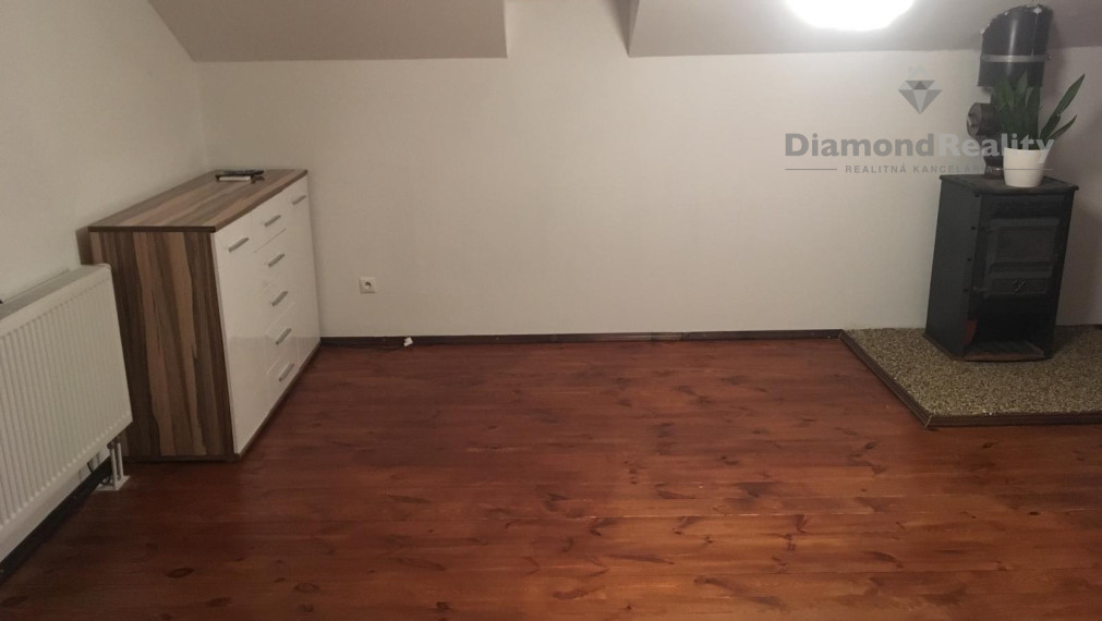 Na  prenájom rodinný dom Nitra - Kynek