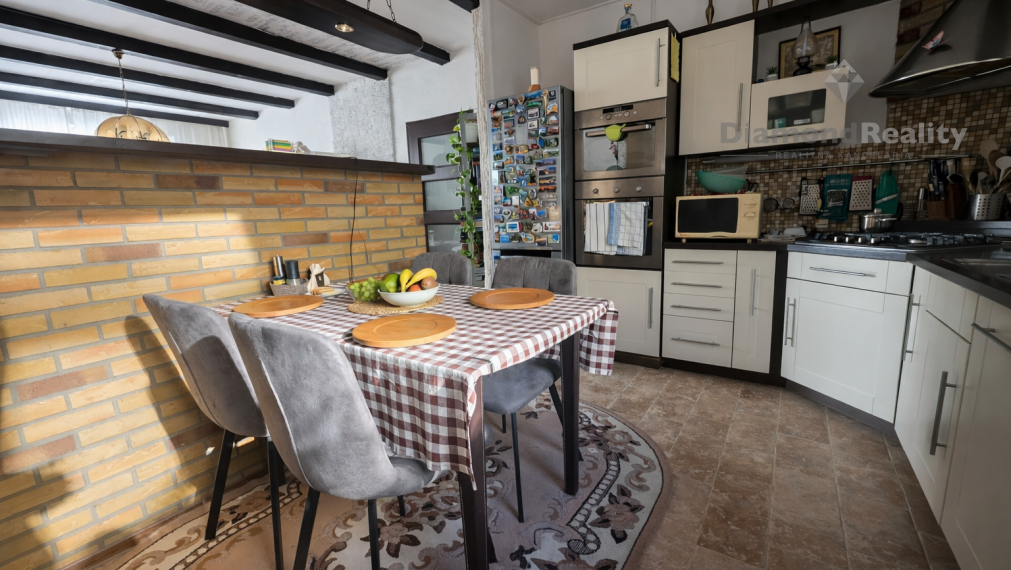 Na predaj 3 izbový byt, Bukurešťská, Ťahanovce, Košice I.