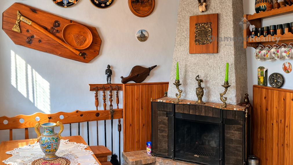 NA PREDAJ CELOROČNÁ 3-PODLAŽNÁ CHATA SO SAUNOU-ĽUDVÍKOV DVOR