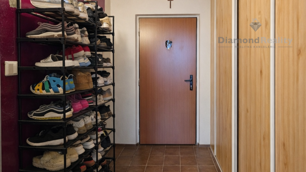 Ponúkame na predaj menší 2 izbový byt - Užhorodská, Košice - Juh