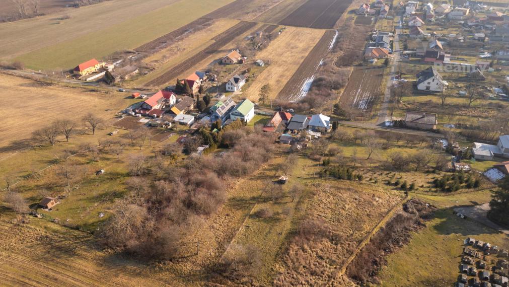 NA PREDAJ KRÁSNY 4 IZBOVÝ RODINNÝ DOM PRIPRAVENÝ NA NASŤAHOVANIE | OBEC GYŇOV