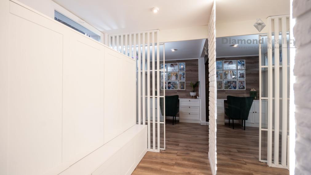 NA PREDAJ KRÁSNY 4 IZBOVÝ RODINNÝ DOM PRIPRAVENÝ NA NASŤAHOVANIE | OBEC GYŇOV