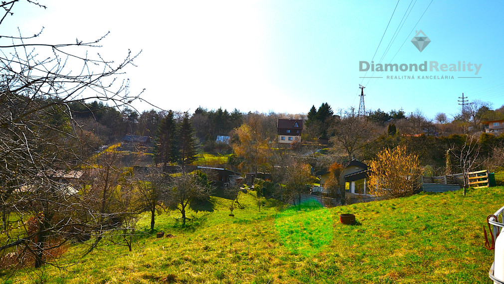 TOP Košice - Chata s krásnym pozemkom, elektrina, pitná voda
