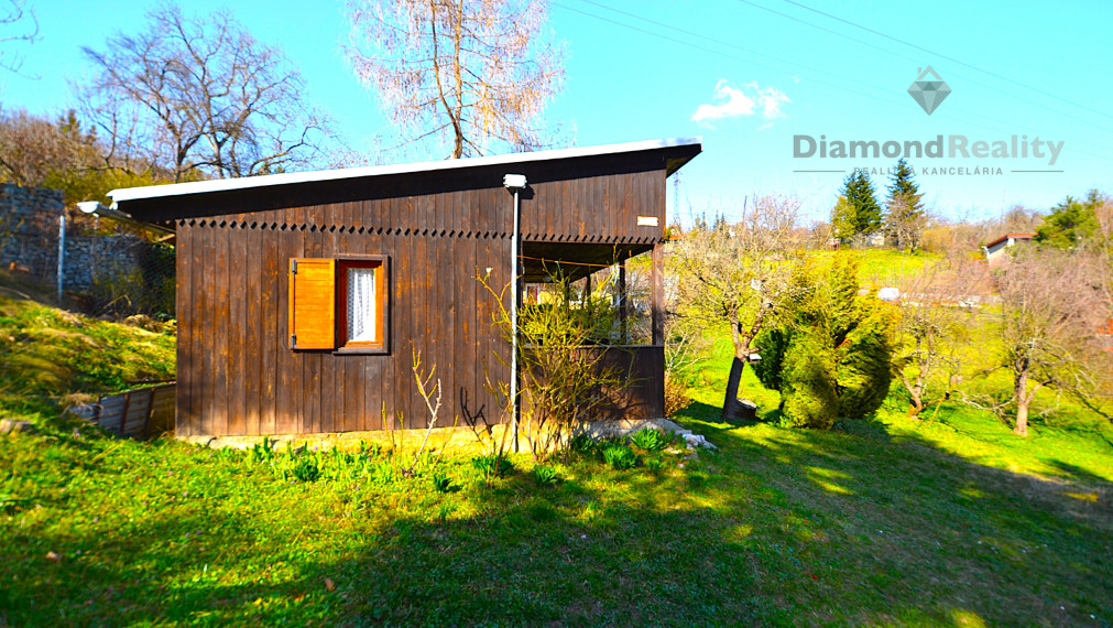 TOP Košice - Chata s krásnym pozemkom, elektrina, pitná voda