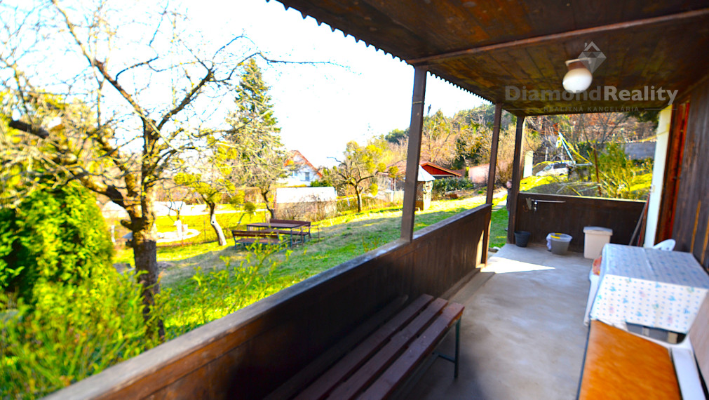 TOP Košice - Chata s krásnym pozemkom, elektrina, pitná voda