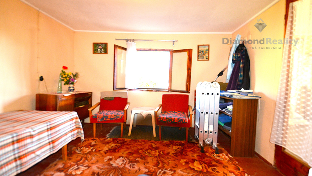 TOP Košice - Chata s krásnym pozemkom, elektrina, pitná voda