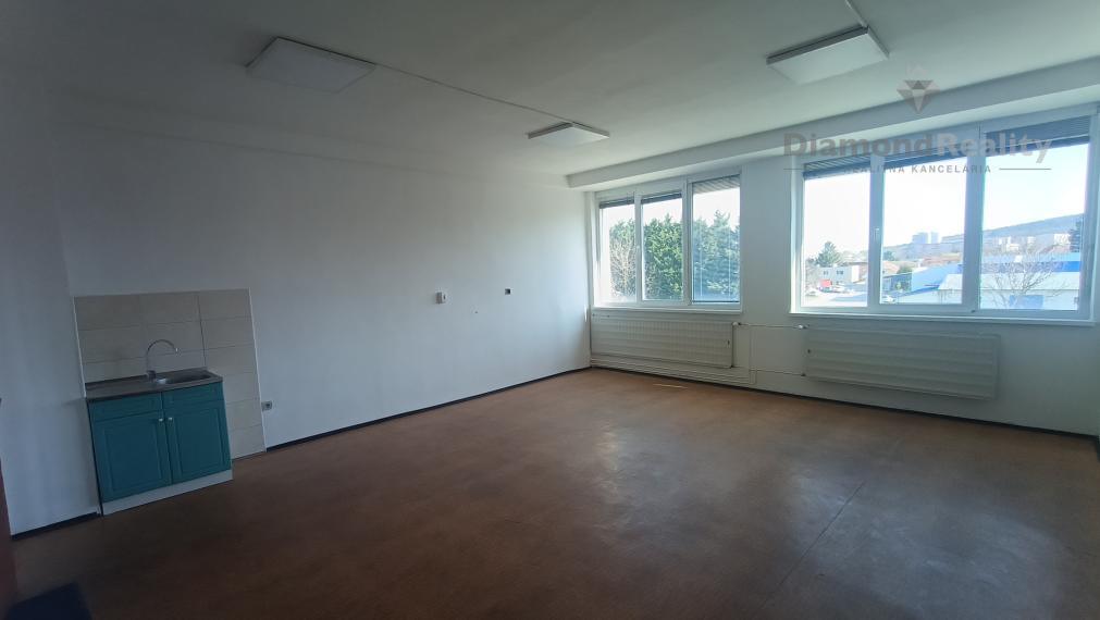 Na prenájom kancelária Nitra Pražská