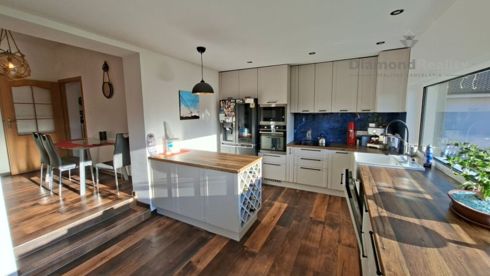 Na predaj ihneď obývateľný zrekonštruovaný rodinný dom Beladice