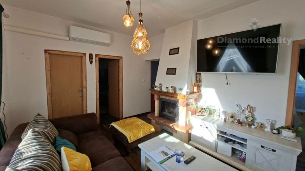 Na predaj ihneď obývateľný zrekonštruovaný rodinný dom Beladice