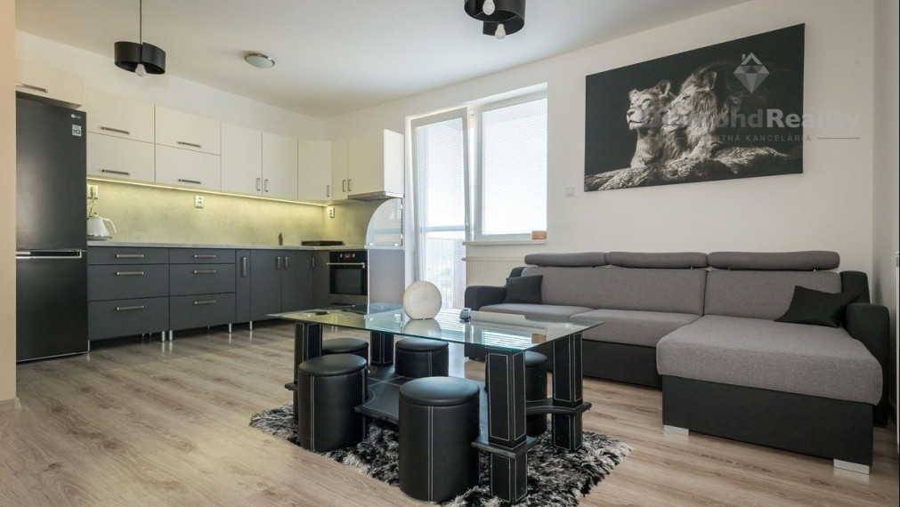 Na predaj moderný 3 izbový byt , Sídlisko KVP, Na ulici Grunte 3