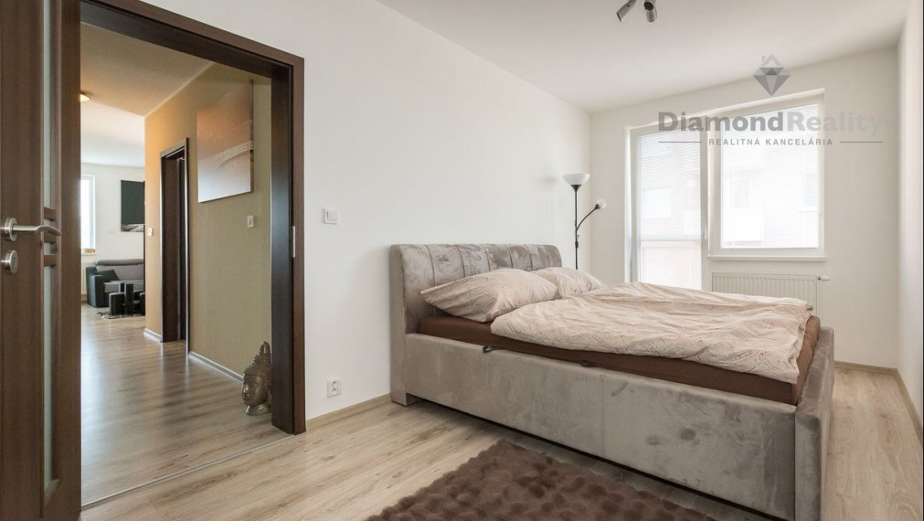 Na predaj moderný 3 izbový byt , Sídlisko KVP, Na ulici Grunte 3