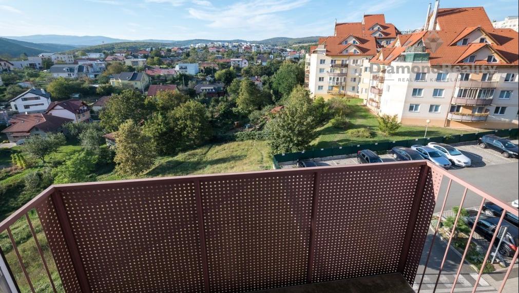 Na predaj moderný 3 izbový byt , Sídlisko KVP, Na ulici Grunte 3