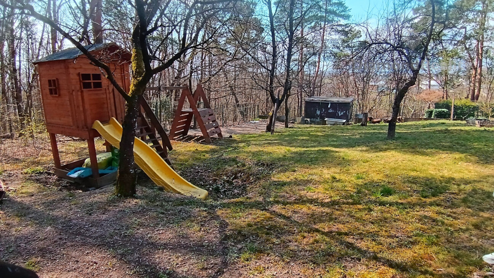 Na predaj murovaná chata , obec Šemša ,Košice  -  Okolie