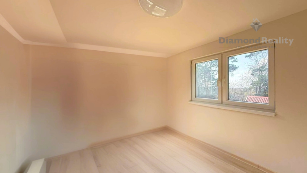 Na predaj murovaná chata , obec Šemša ,Košice  -  Okolie