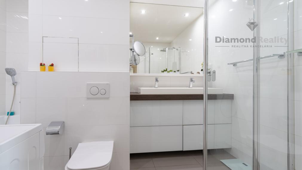 NA PRENÁJOM KRÁSNY 2 IZBOVÝ BYT S LOGGIOU | TERASA - TRI HÔRKY