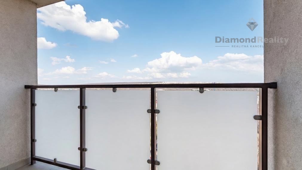 NA PREDAJ 1 IZBOVÝ BYT V BLÍZKOSTI CENTRA MESTA | IDEÁLNY NA PRENÁJOM | 39m2 + 2x LOGGIA | ul. SLOVENSKEJ JEDNOTY