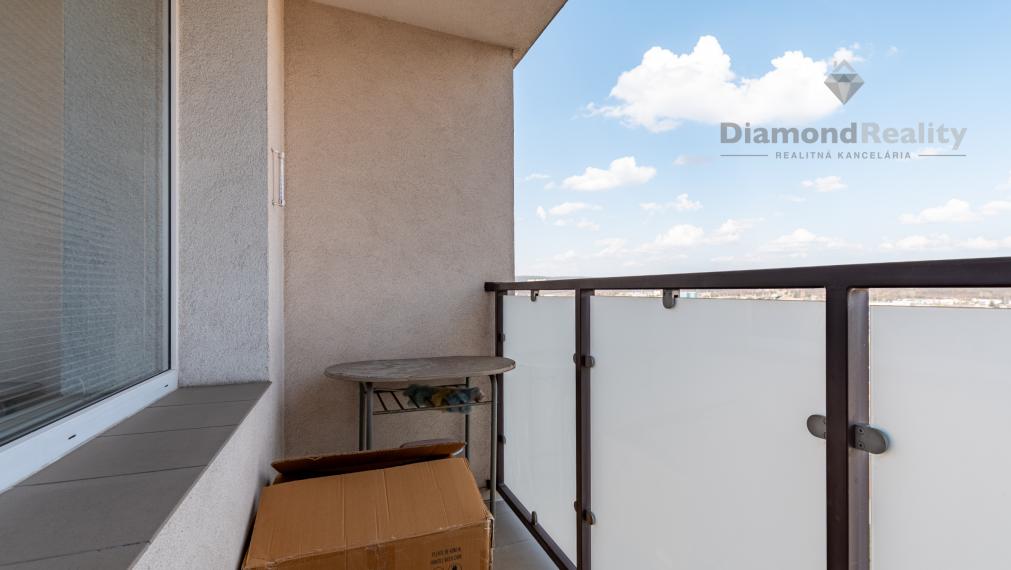 NA PREDAJ 1 IZBOVÝ BYT V BLÍZKOSTI CENTRA MESTA | IDEÁLNY NA PRENÁJOM | 39m2 + 2x LOGGIA | ul. SLOVENSKEJ JEDNOTY