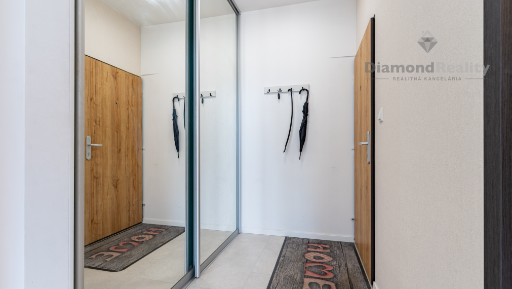 Na predaj nadštandardný 4 izbový byt ulica Jelšová, Košice - komplex Panoráma