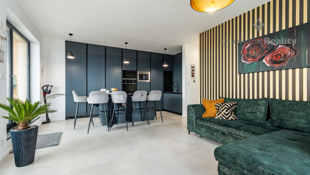 Na predaj nadštandardný 4 izbový byt ulica Jelšová, Košice - komplex Panoráma