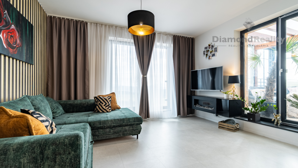 Na predaj nadštandardný 4 izbový byt ulica Jelšová, Košice - komplex Panoráma