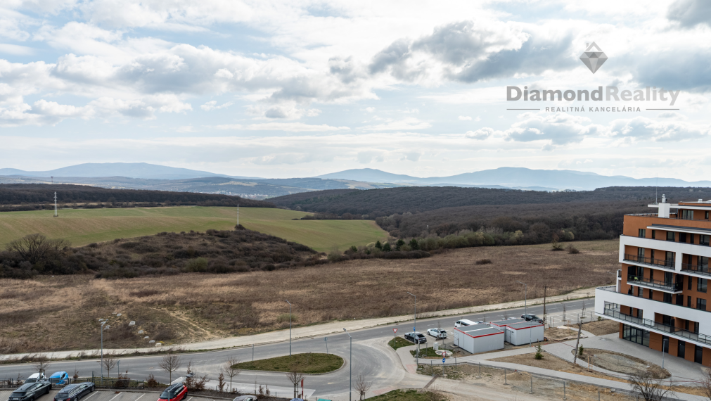 Na predaj nadštandardný 4 izbový byt ulica Jelšová, Košice - komplex Panoráma