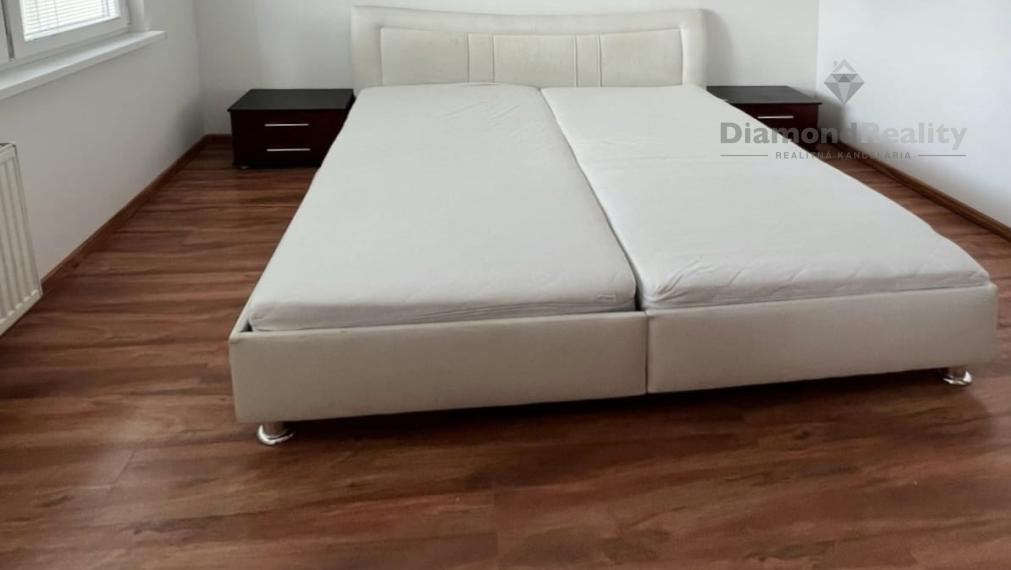 IDEÁLNY DLHODOBÝ PRENÁJOM  - 4-IZBOVÝ, ONDAVSKÁ - rodiny aj študenti