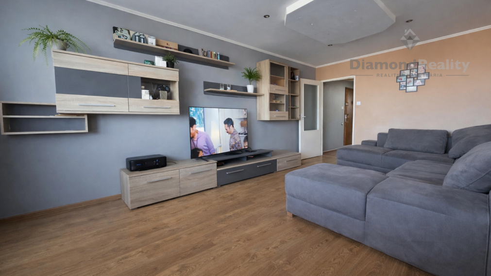 Na predaj 3 izbový byt pražského typu na ulici Jaltská, Košice - Dargovských hrdinov.