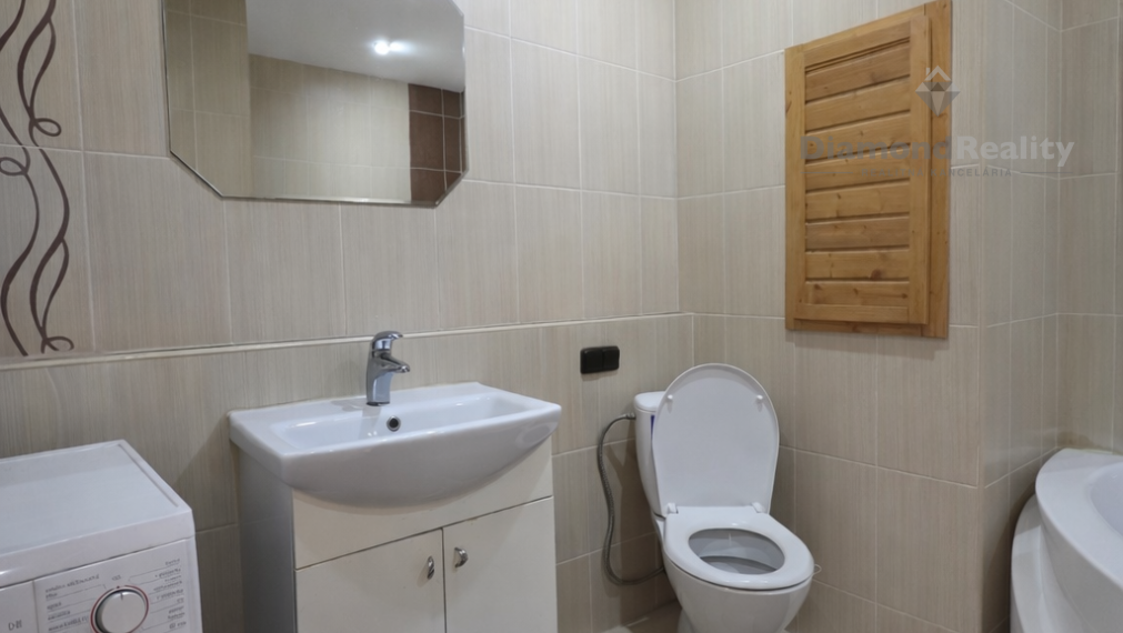 Na predaj 3 izbový byt pražského typu na ulici Jaltská, Košice - Dargovských hrdinov.