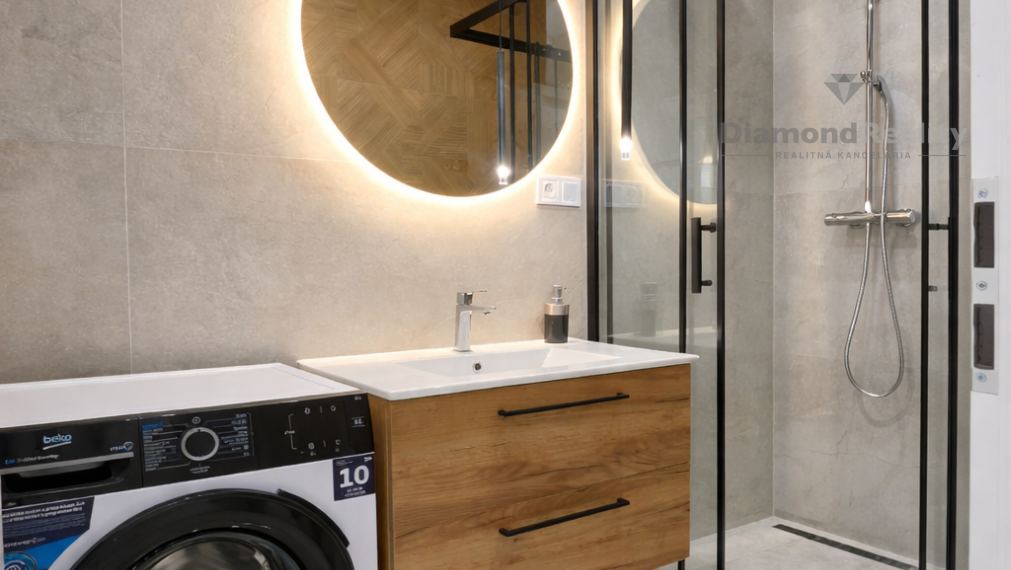 Na predaj 1,5 izbový byt po novej a kompletnej rekonštrukcii, Tolstého ulica, Košice - Sever