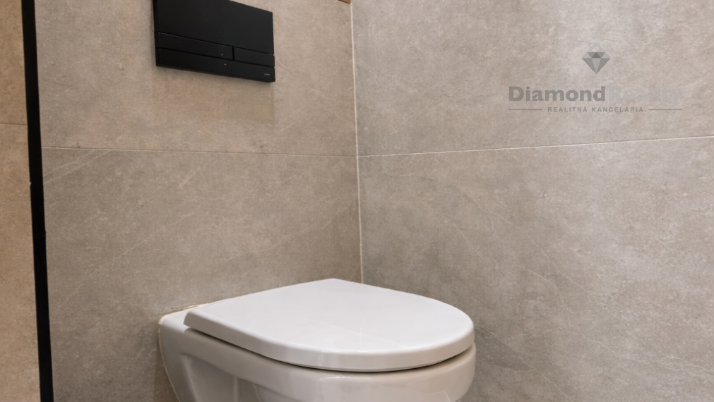 Na predaj 1,5 izbový byt po novej a kompletnej rekonštrukcii, Tolstého ulica, Košice - Sever