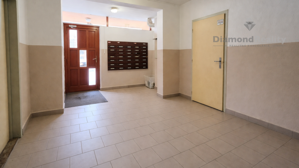 Na predaj garzónka na ulici Krosnianska, Košice-Dargovských hrdinov