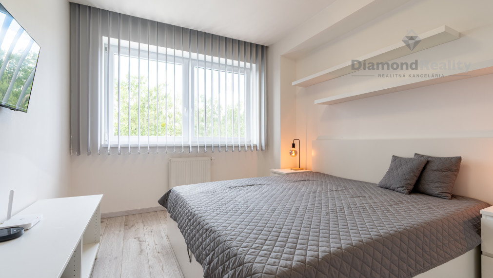 NA PREDAJ 1 IZBOVÝ BYT V MČ ŠACA, Učňovská ulica