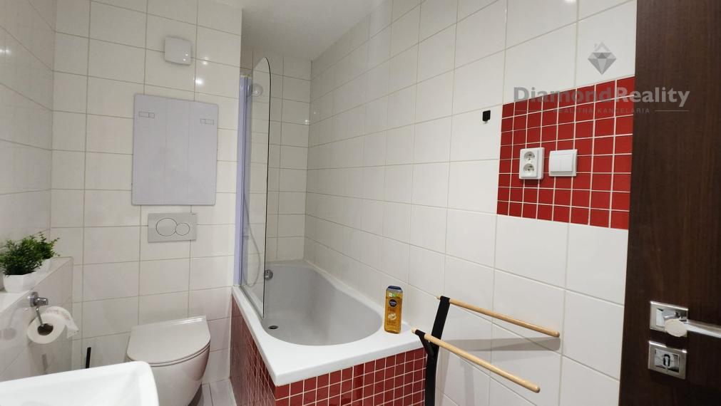 LUXUSNÝ GLAMOUR BYT S OBROVSKOU LOGGIOU – TURGENEVOVA -  KOMPLETNE ZARIADENÝ