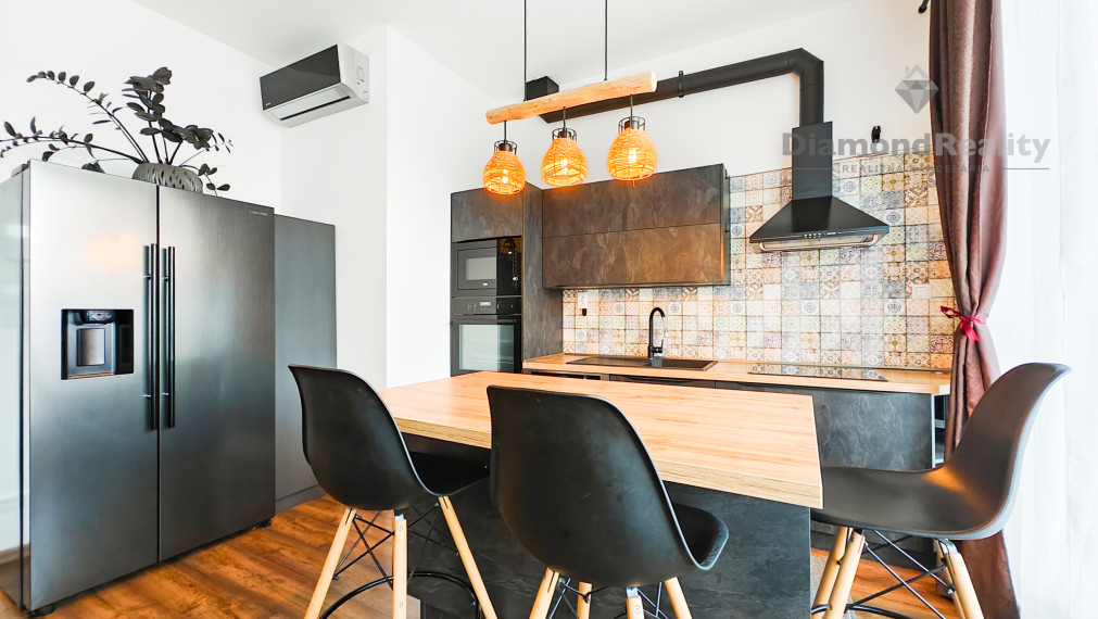 PRÉMIOVÝ 3-IZBOVÝ BYT S 22 m² LOGGIOU V BOROVICOVOM HÁJI – LUXUS, SÚKROMIE A LES POD OKNAMI + PARKOVANIE V CENE