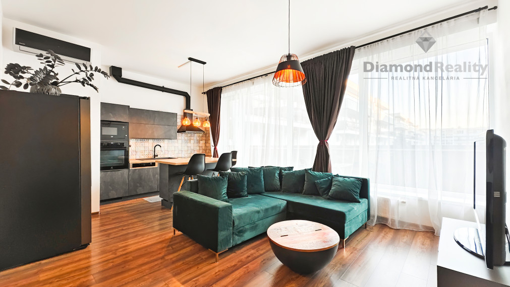 PRÉMIOVÝ 3-IZBOVÝ BYT S 22 m² LOGGIOU V BOROVICOVOM HÁJI – LUXUS, SÚKROMIE A LES POD OKNAMI + PARKOVANIE V CENE