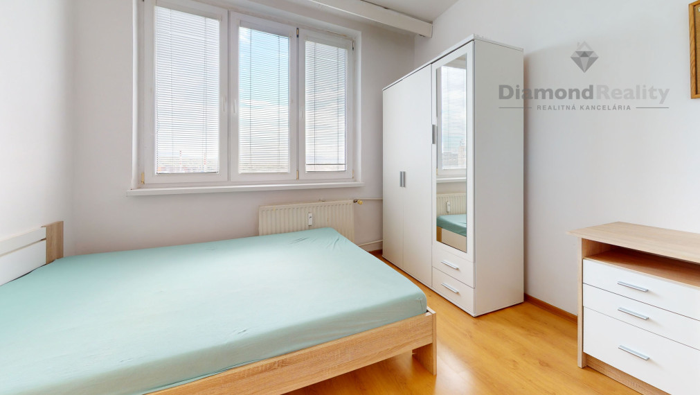 Na predaj 3- izbový byt, sídlisko Železníky, Užhorodská ul. Košice-Juh