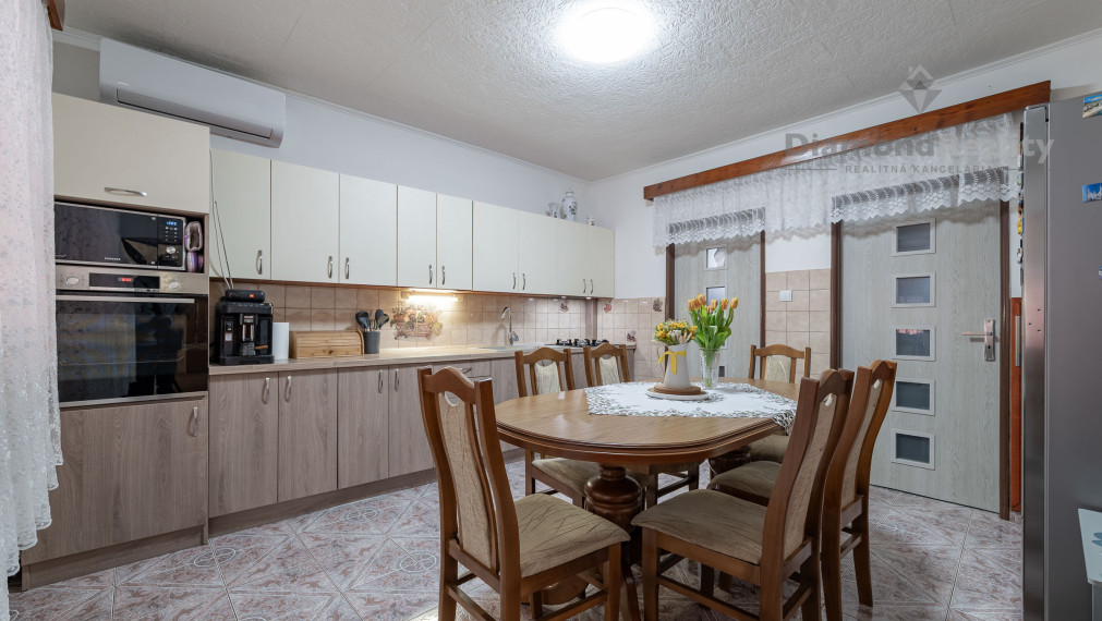 Na predaj 4 izbový rodinný dom Veľká Ida