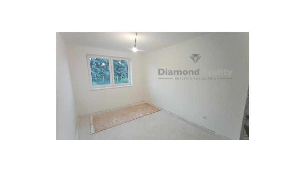 Na predaj novostavba v malebnej obci Mojmírovce