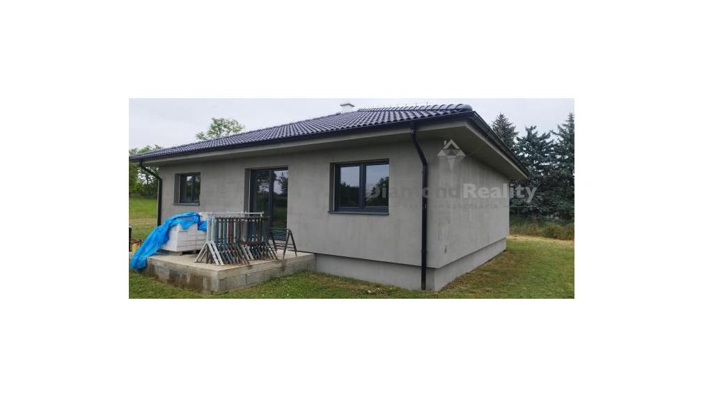 Na predaj novostavba v malebnej obci Mojmírovce