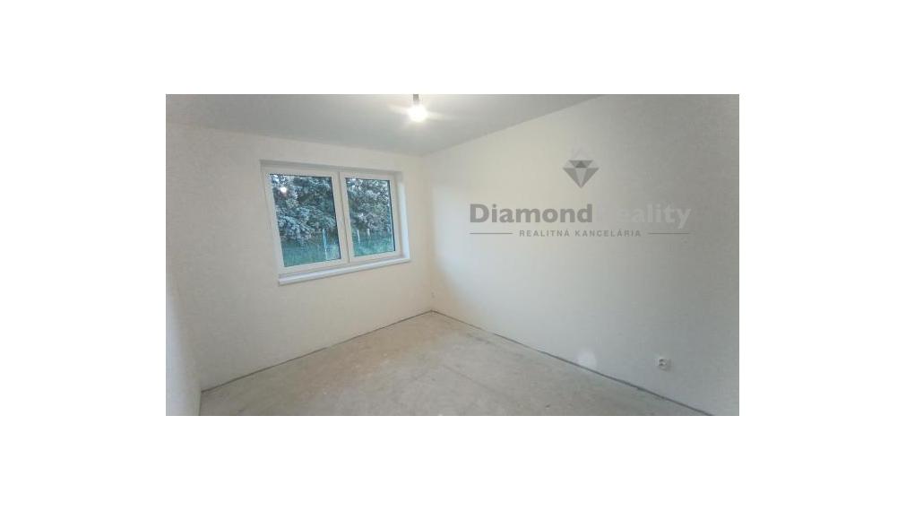 Na predaj novostavba v malebnej obci Mojmírovce