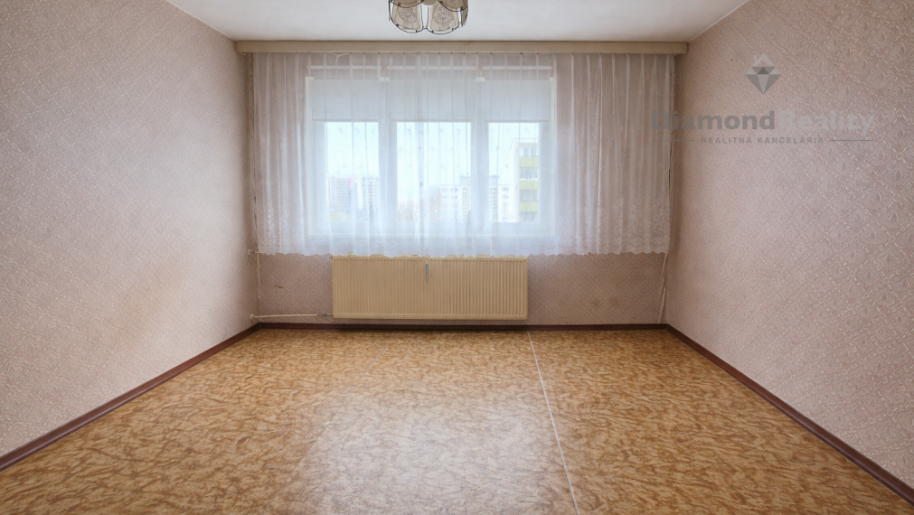 Na predaj VEĽKÝ 4 izbový byt na KVP, Bauerova ulica