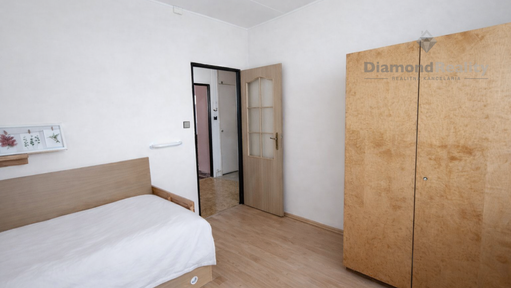 3 izbový byt pražského typu s lodžiou | Čingovská ulica – Nad Jazerom, Košice