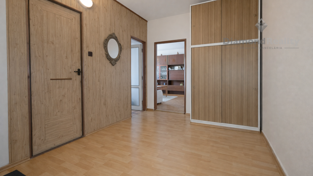 Na predaj 3 izbový byt Terasa, Humenská ul.