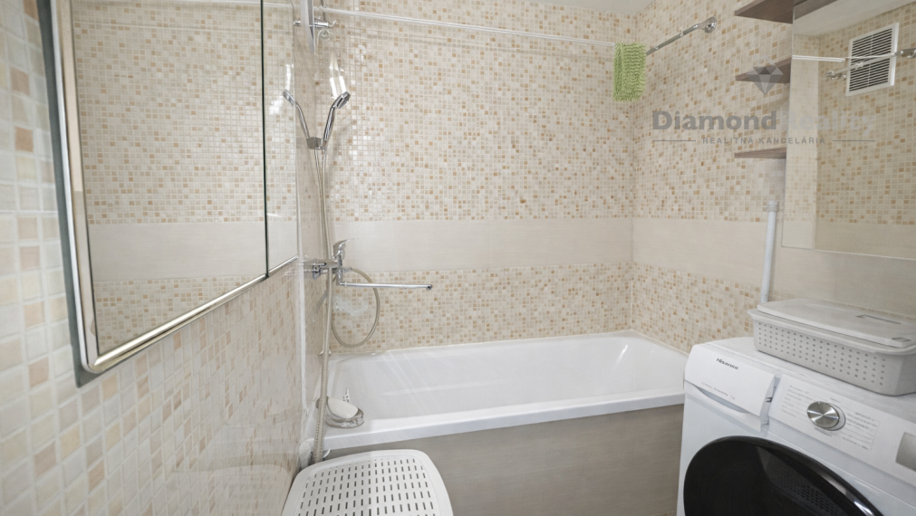 Na predaj 3 izbový byt Terasa, Humenská ul.