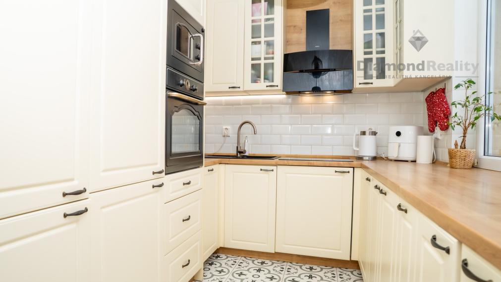 Na predaj 3-izbový byt s lodžiou, Alvinczyho ulica, Košice - Sever