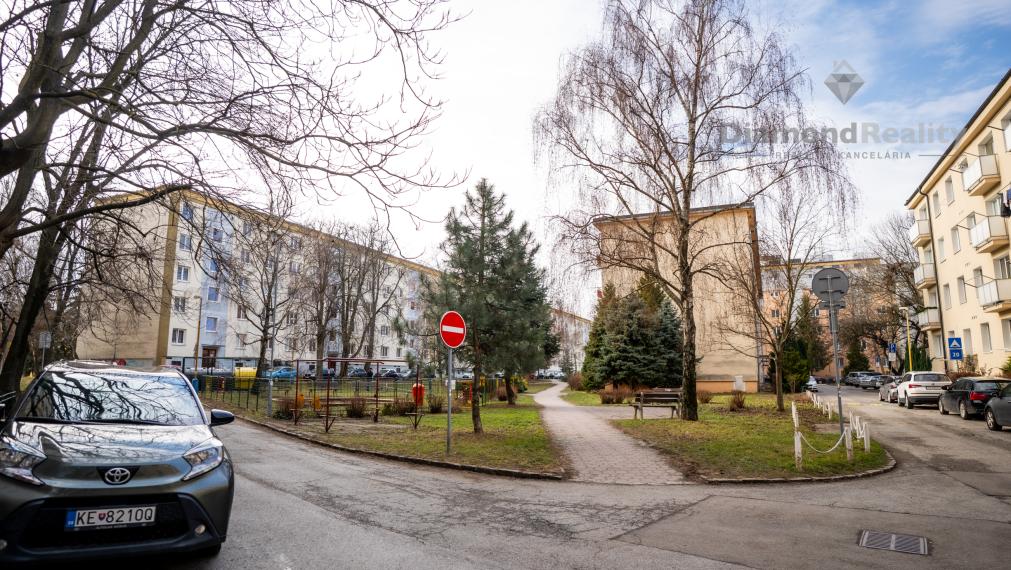 Na predaj 3-izbový byt s lodžiou, Alvinczyho ulica, Košice - Sever